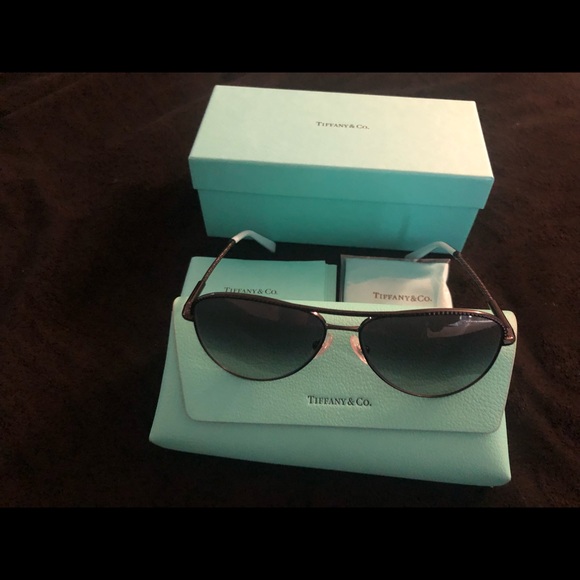Tiffany & Co. Accessories - 🔥🔥SALE🔥🔥 NWT 🆕 Tiffany sunglasses